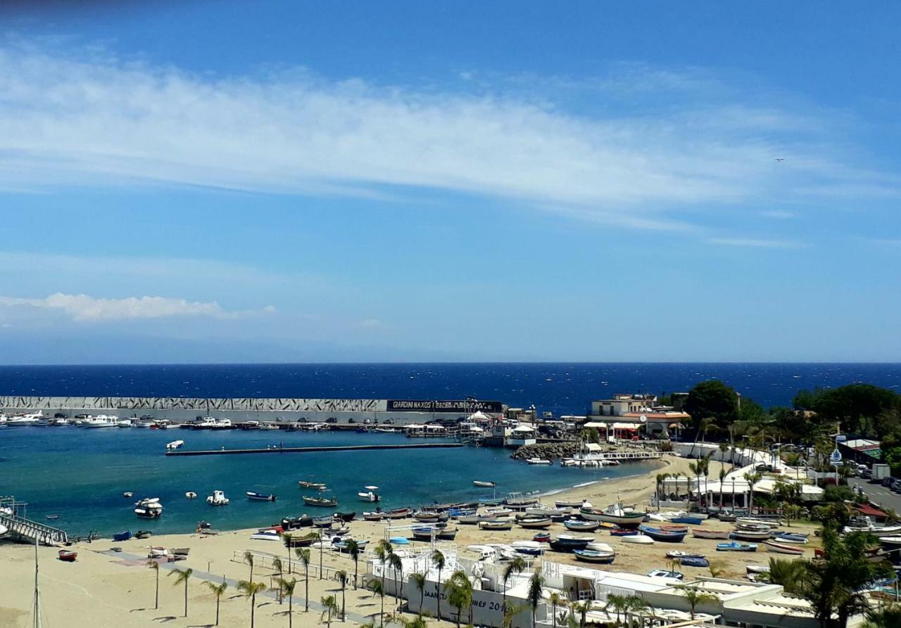 Blue Fish Home Giardini Naxos Exterior photo
